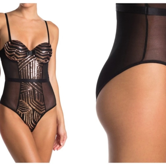 Secret lace Body Suit - Picture 9 of 10